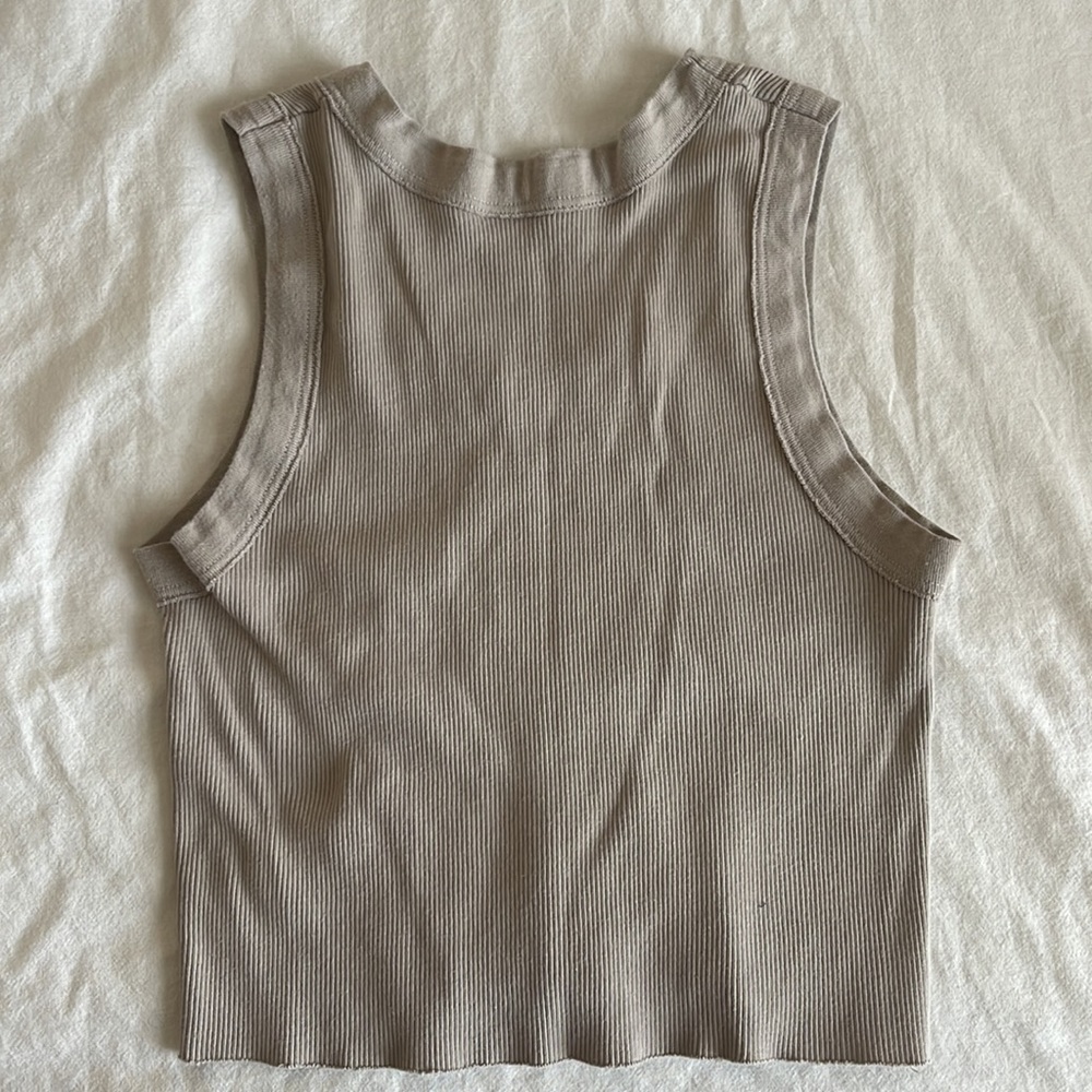 Brandy Melville Ribbed Tank - Picture 3 of 3